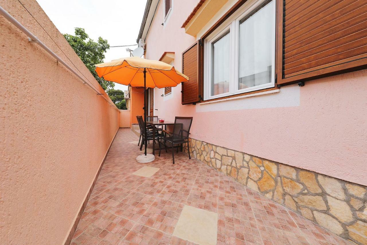 Apartmani Strpic Biograd Na Moru Exterior foto